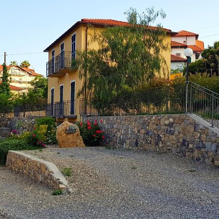 Casa Laura Villa Imperia Kültér fotó